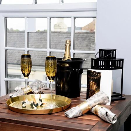 The Penthouse Gathering - Town Centre - Sleeps Up To 16 Wrexham Exteriér fotografie